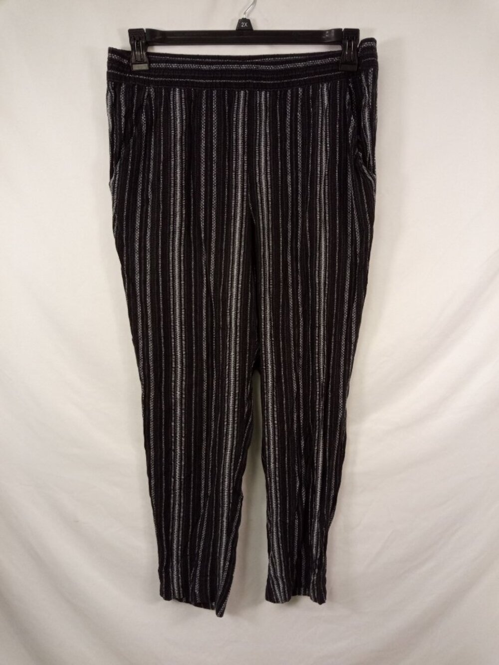 Jessica Simpson Women's Black Gray Cropped Pants Sz M